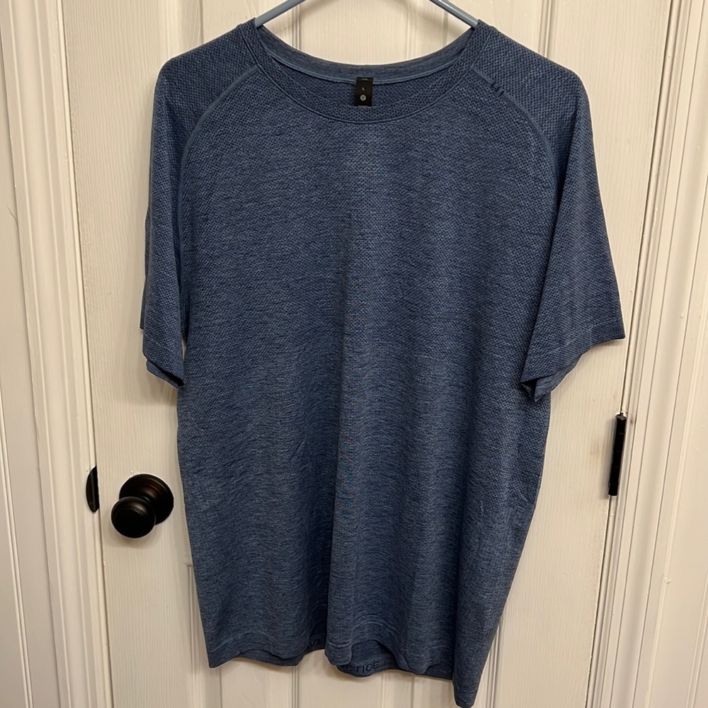 Lululemon, Metal Vent Tech Short Sleeve, Large, Blue